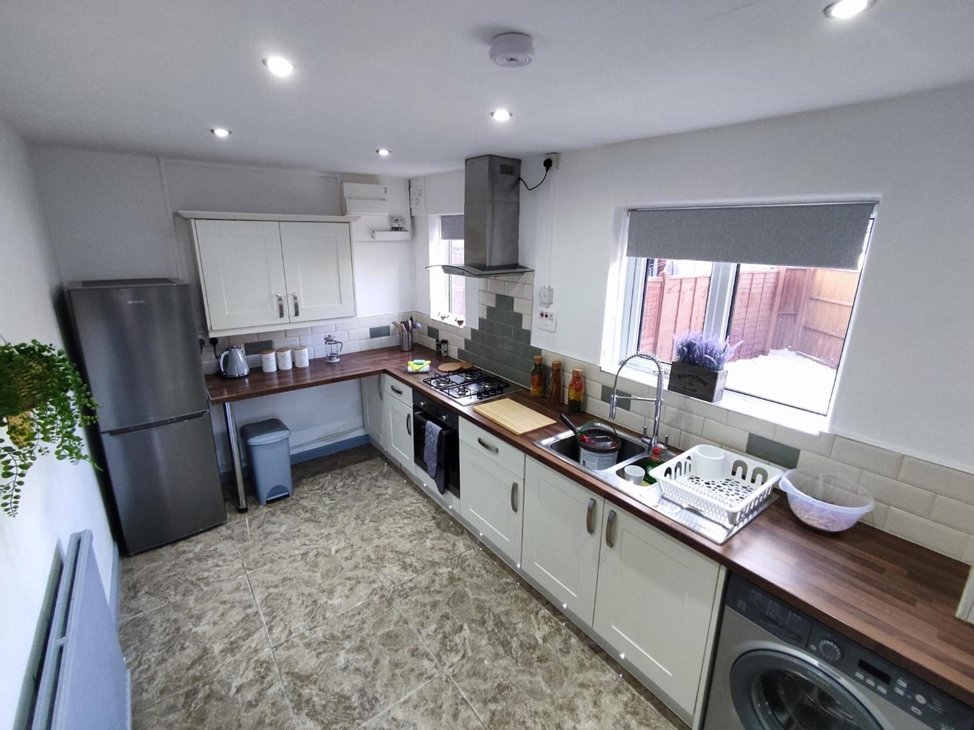 Comfortable 3 Bedrooms Leeds Beach House - Ideal For Family And Contractors - Free Parking For 2 Cars Zewnętrze zdjęcie